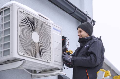 Pravidelný servis klimatizácie - zbytočne vyhodené peniaze, alebo dobrá investícia?
